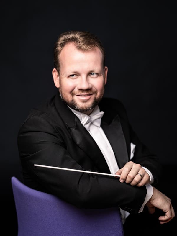 Robert Kružík: I still practice the cello.